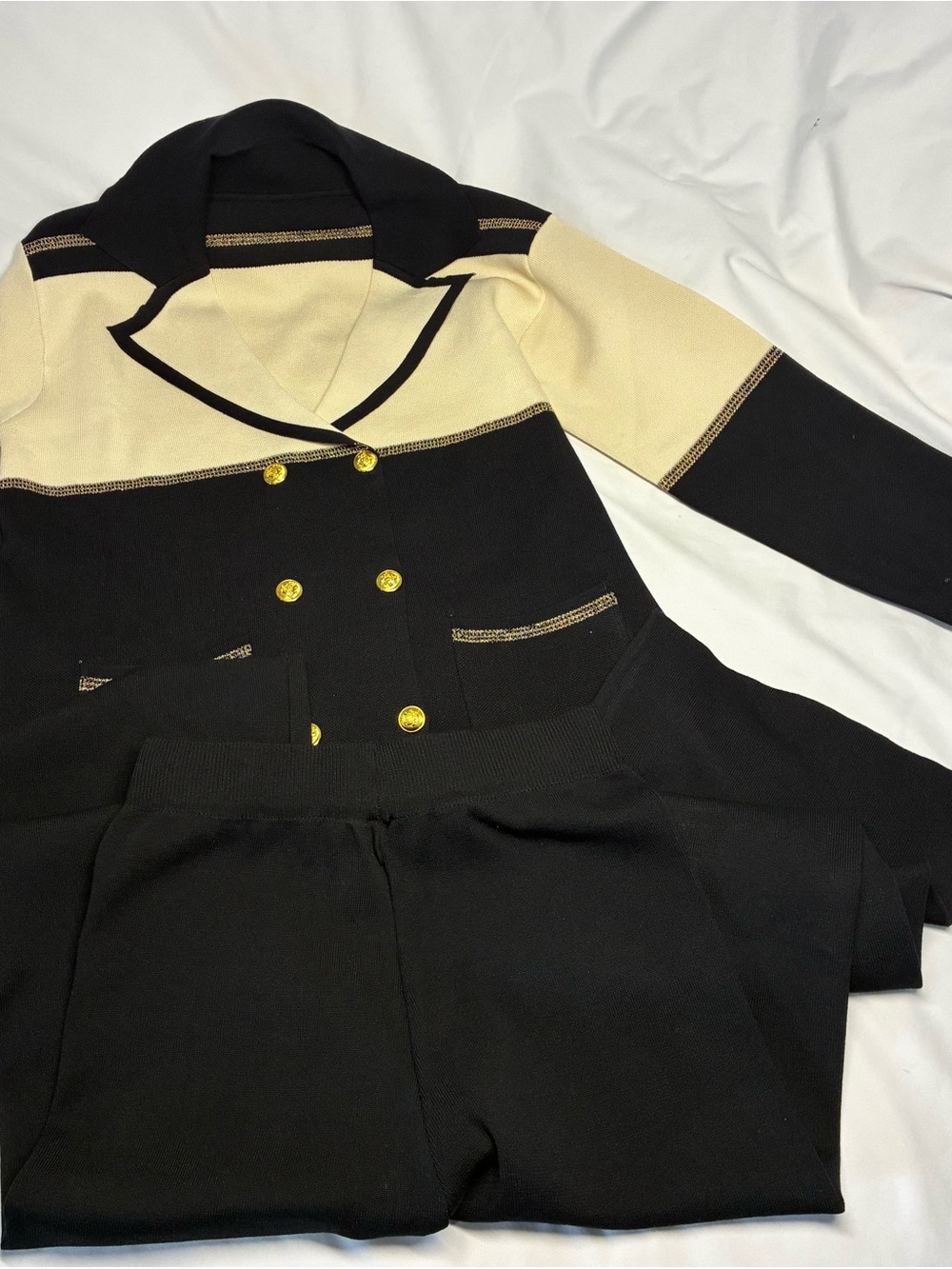 Source Unknown Black and Cream Wide Leg Jumpsuit with Gold Buttons